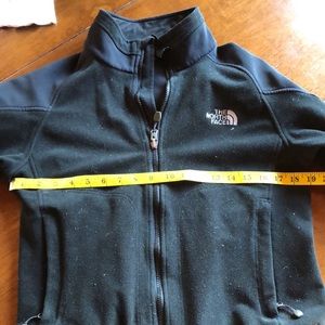 Size small/xs black north face jacket